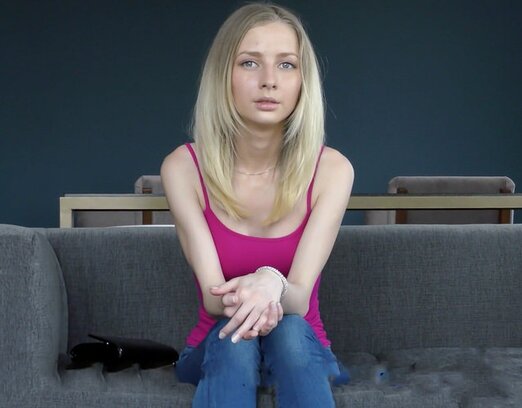 Blondýnka Olga opravdu touží hrát v evropském pornu a kvůli tomu podstupuje test na Woodman Casting